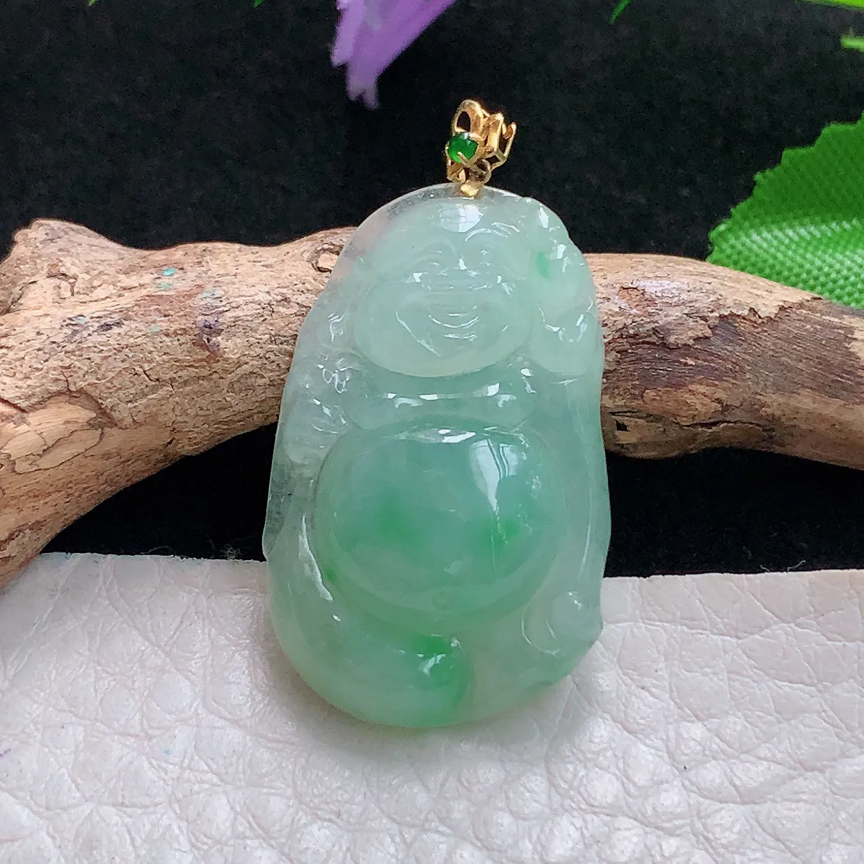 x54实拍30*19.3*5.6老坑天然翡翠飘绿开心佛 弥勒佛玉挂件 玉吊坠