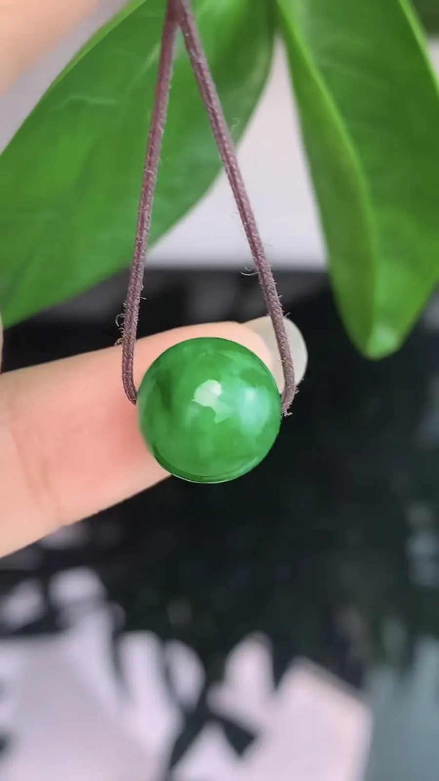 天然A货翡翠-冰糯种满绿胶感圆珠玉坠吊坠1012-281，尺寸11，重量2.00g