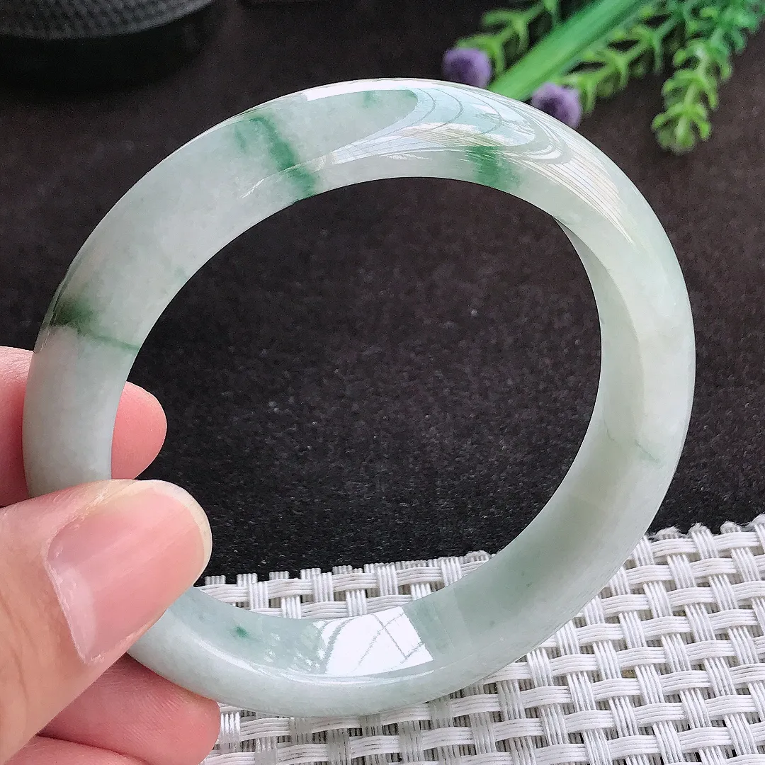 自然光57.8/13/8.3老坑精美温润飘花宽边手镯翡翠玉镯子美人镯手环