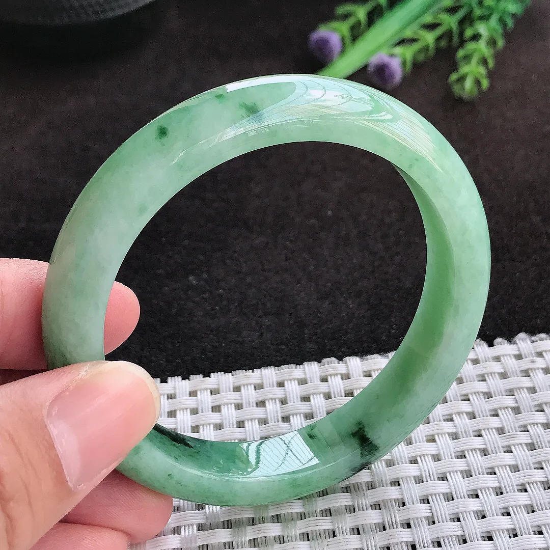 自然光55.5/11.4/8.3老坑精美温润飘花手镯翡翠玉镯子美人镯手环