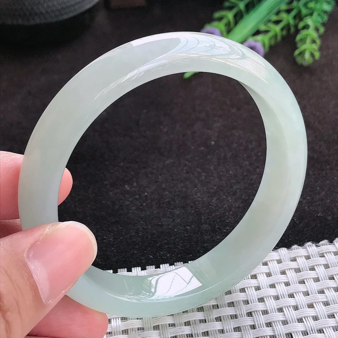 自然光59/12.7/8老坑冰纯果冻胶冰晴绿手镯翡翠玉镯子美人镯手环