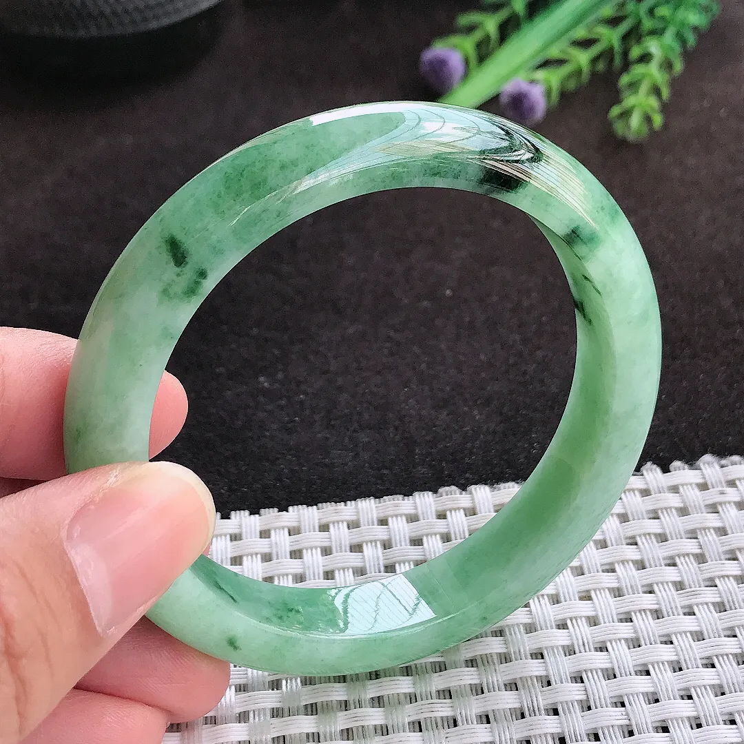 自然光55.5/11.4/8.3老坑精美温润飘花手镯翡翠玉镯子美人镯手环