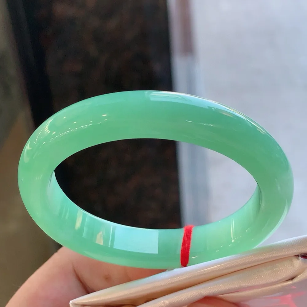 贵妃满绿 无瑕 尺寸:52.7/11.1/8 满色