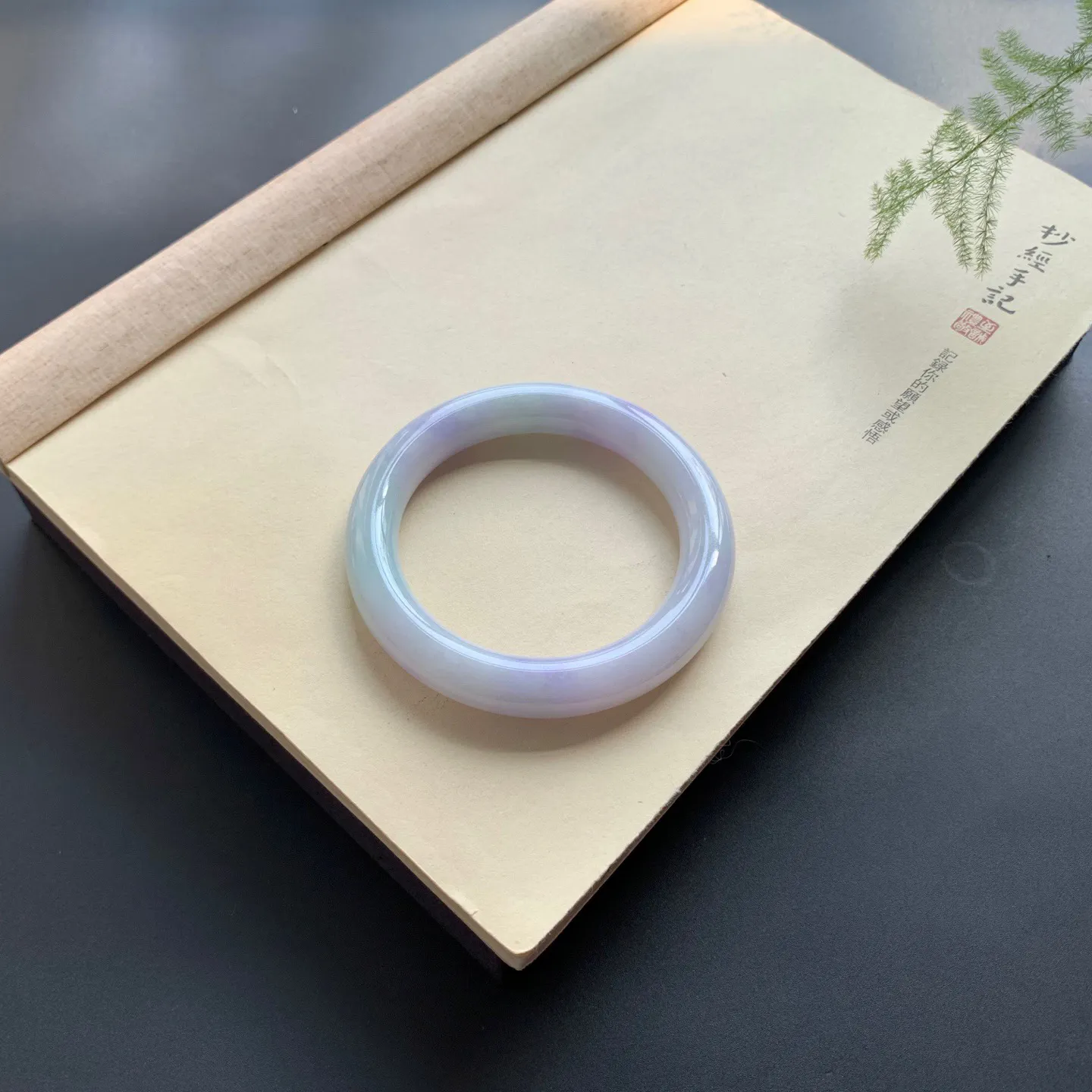 60圈口紫罗兰圆条手镯 尺寸：60-12-11.3，无纹裂，细腻光滑，条形饱满