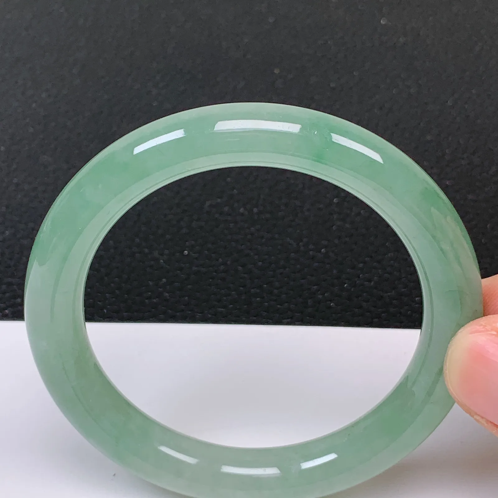 56～57圈口缅甸翡翠A货老坑冰种晴水绿满绿色圆条手镯经典百搭显白