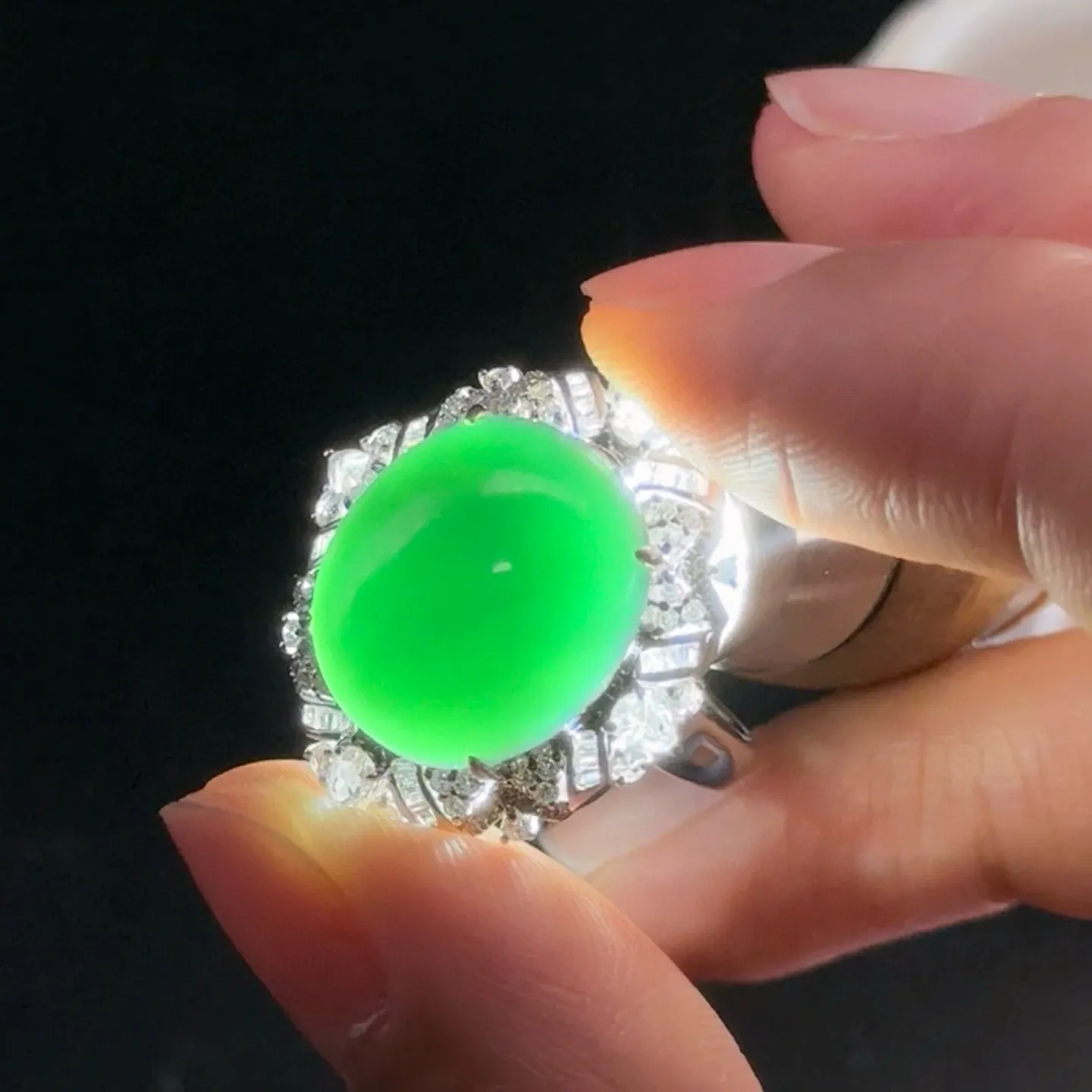 精品豪镶墨翠女戒 种好色正 黑度极好 打灯通透 油性十足  尺寸15.3