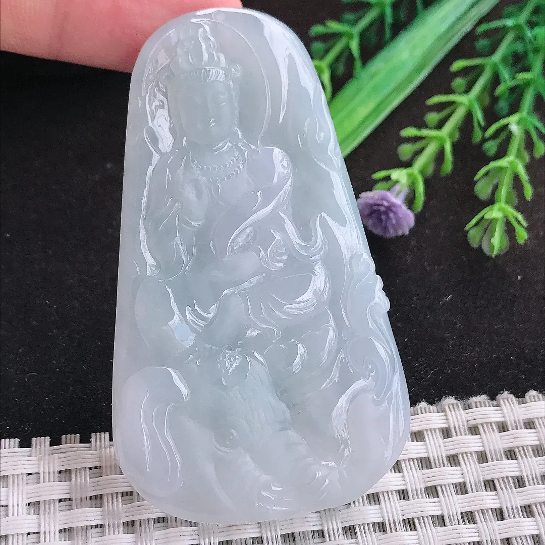自然光68.4/39.8/6老坑秀气冰胶月光白普贤菩萨挂件翡翠玉坠吊坠百搭