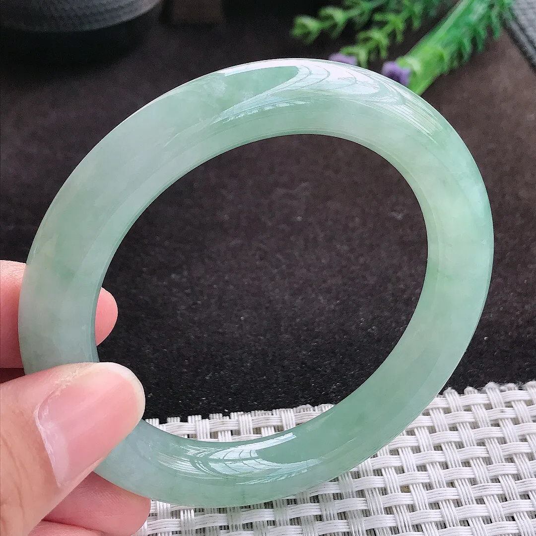 自然光57.5/11老坑冰润起胶冰晴绿圆条手镯翡翠玉镯子美人镯手环