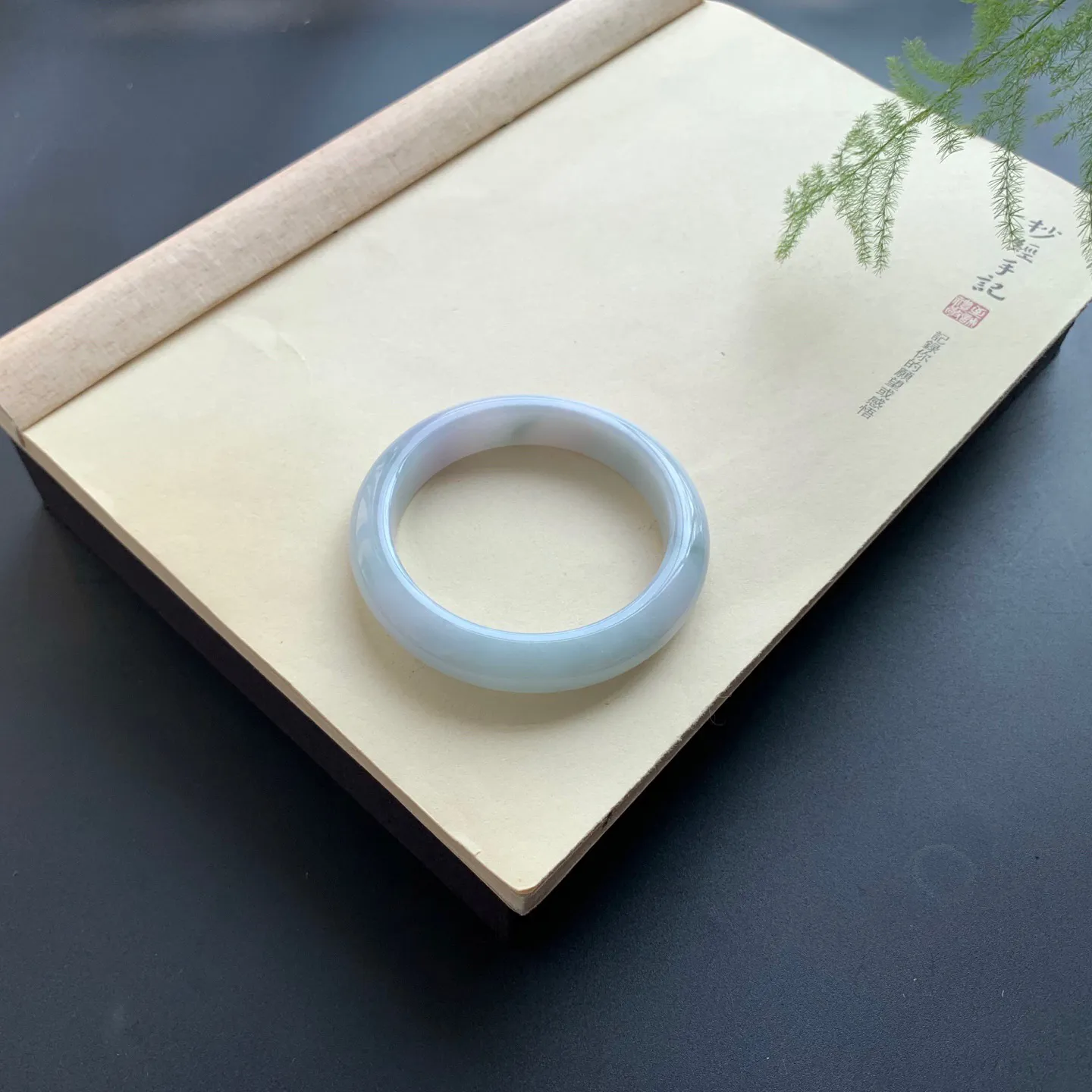 58圈口细糯正圈手镯 尺寸：58-13-9.5，无纹裂，细腻光滑，清爽干净