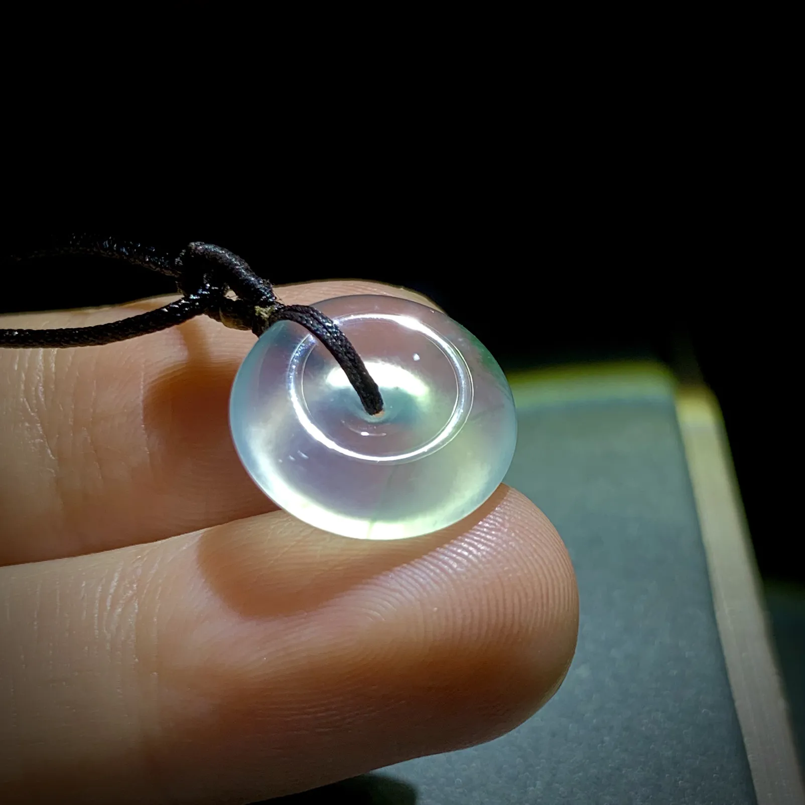 高品质翡翠平安扣子，15.2-5mm，