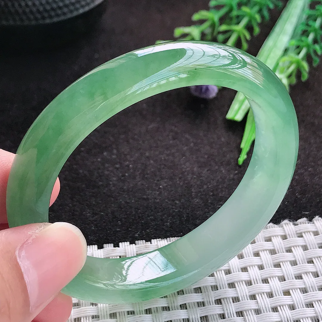 自然光52.5/45/12.6/7.6老坑冰种果冻胶冰晴绿贵妃手镯翡翠玉镯子美人镯手环