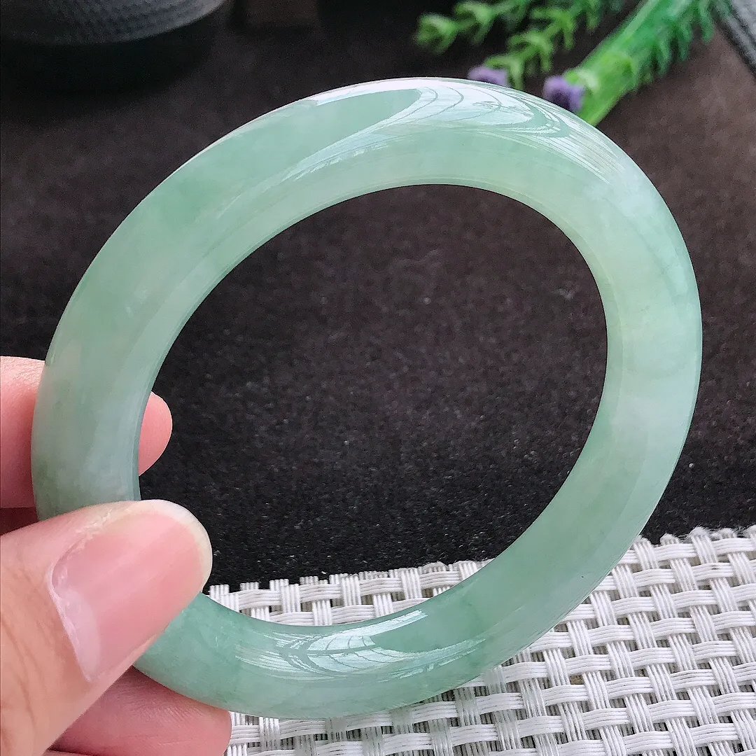 自然光57.5/11老坑冰润起胶冰晴绿圆条手镯翡翠玉镯子美人镯手环