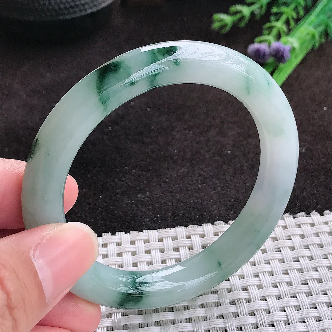 自然光53/10.2/9.3老坑精美温润飘花圆条手镯翡翠玉镯子美人镯手环