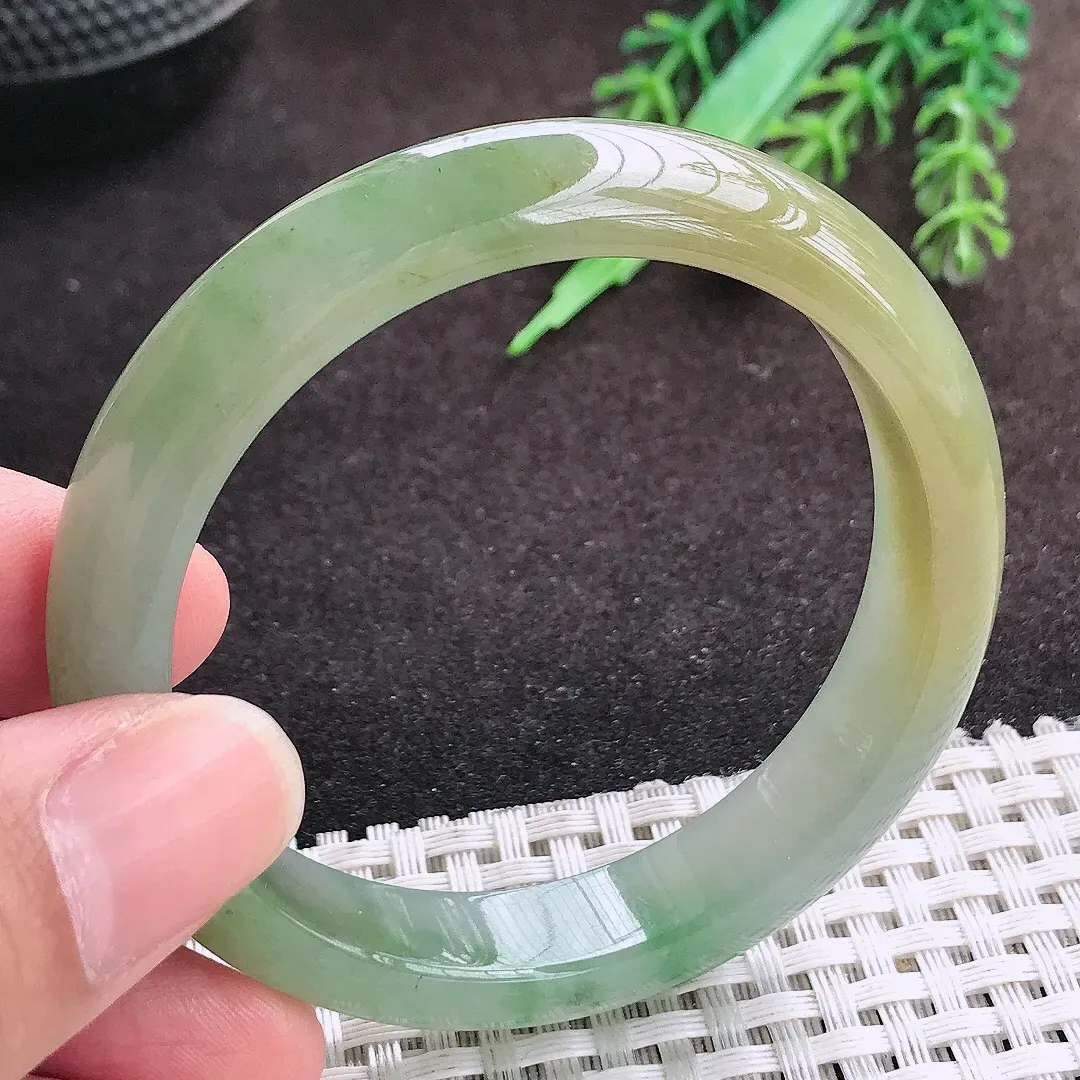 自然光52/11.1/7.3老坑冰胶水灵黄加绿手镯宽边翡翠玉镯手环小圈口