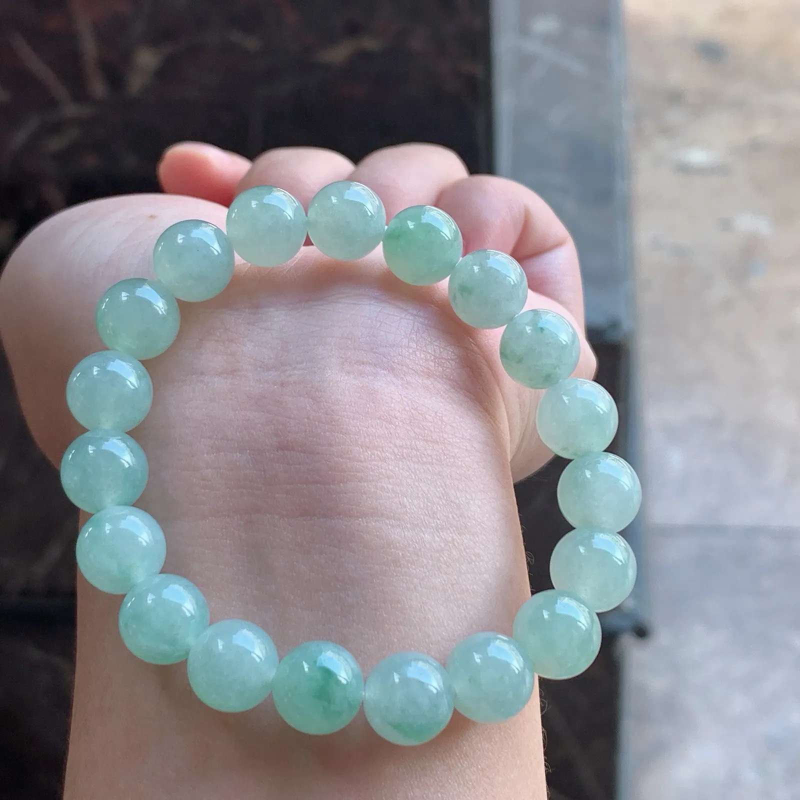 冰晴水飘花手串

尺寸10