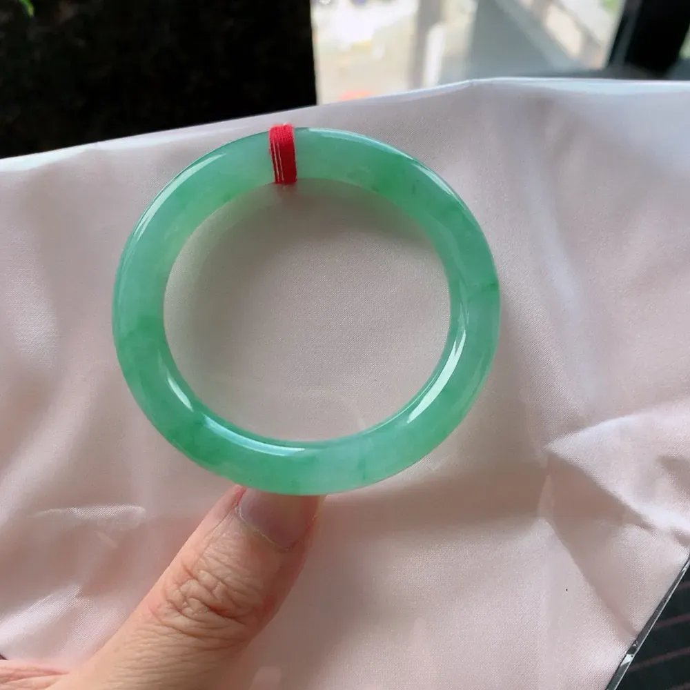 圆条高冰绿 无瑕 尺寸:50.8/9.7/8.7 种色兼备️️