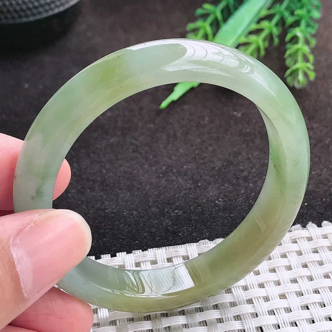 自然光52/11.1/7.3老坑冰胶水灵黄加绿手镯宽边翡翠玉镯手环小圈口