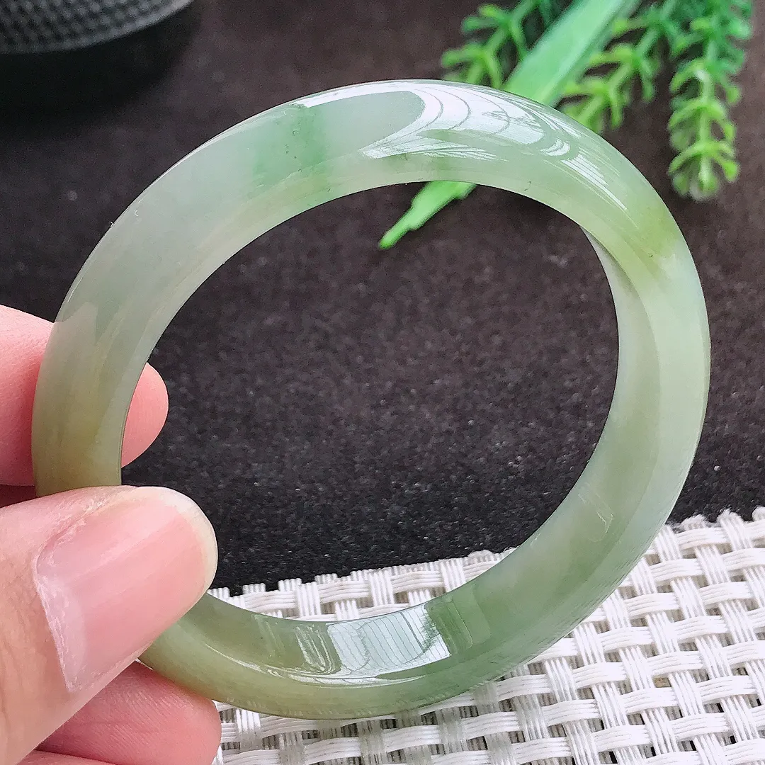 自然光52/11.1/7.3老坑冰胶水灵黄加绿手镯宽边翡翠玉镯手环小圈口