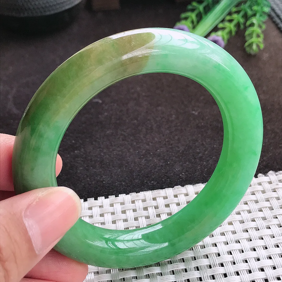 自然光55/12.4/12.1老坑精美满绿阳绿圆条手镯翡翠玉镯手环