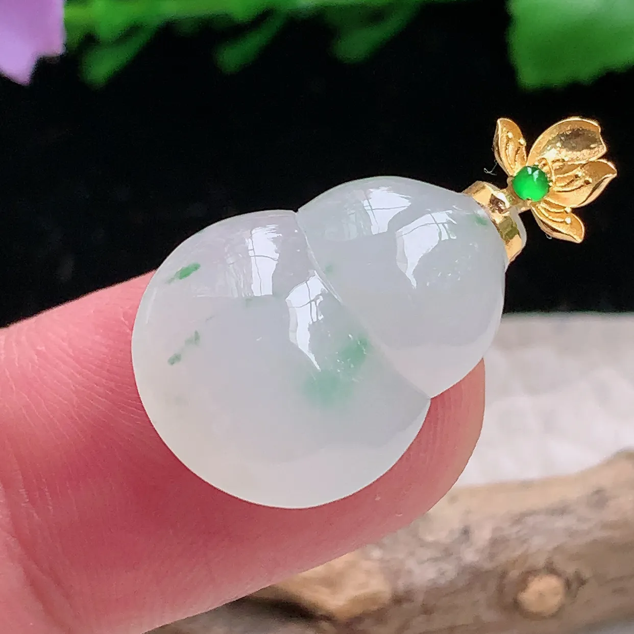 zzx自然光27.8*15.7*7天然缅甸翡翠冰飘绿花女款葫芦玉吊坠 玉挂件