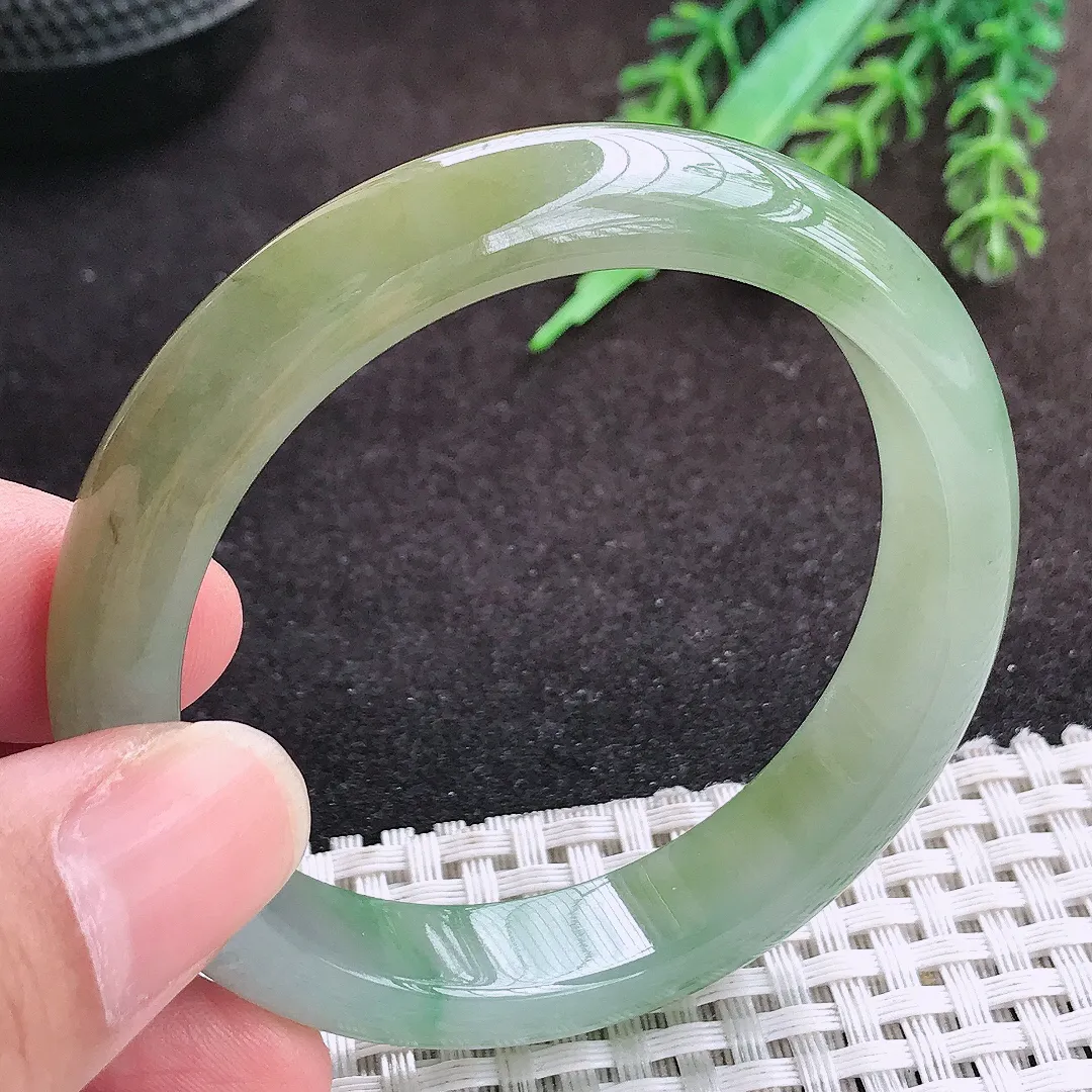 自然光52/11.1/7.3老坑冰胶水灵黄加绿手镯宽边翡翠玉镯手环小圈口