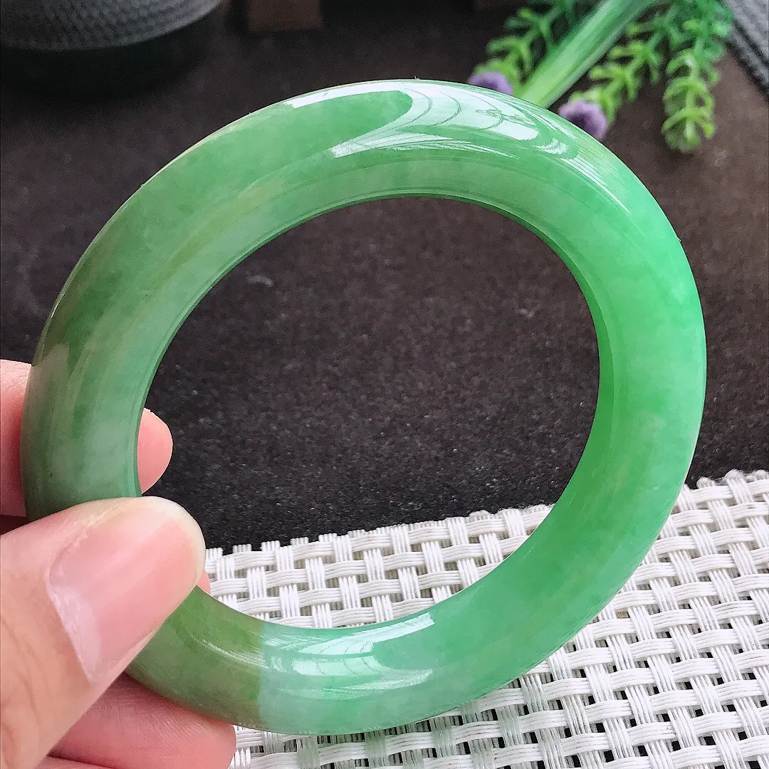 自然光55/12.4/12.1老坑精美满绿阳绿圆条手镯翡翠玉镯手环
