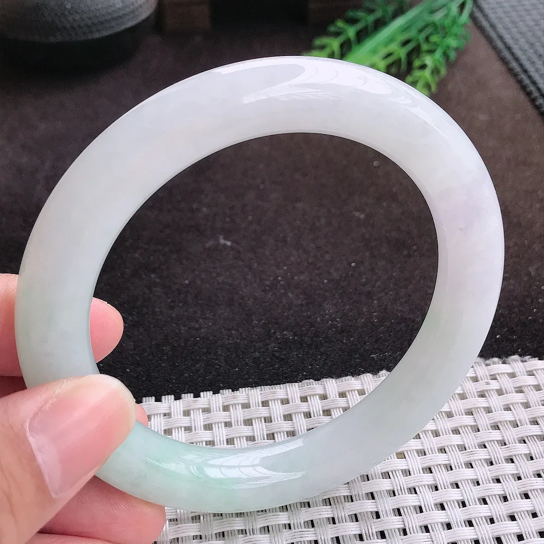 自然光61.5/10.8/11老坑冰润水灵飘绿圆条手镯大圈口翡翠玉镯手环