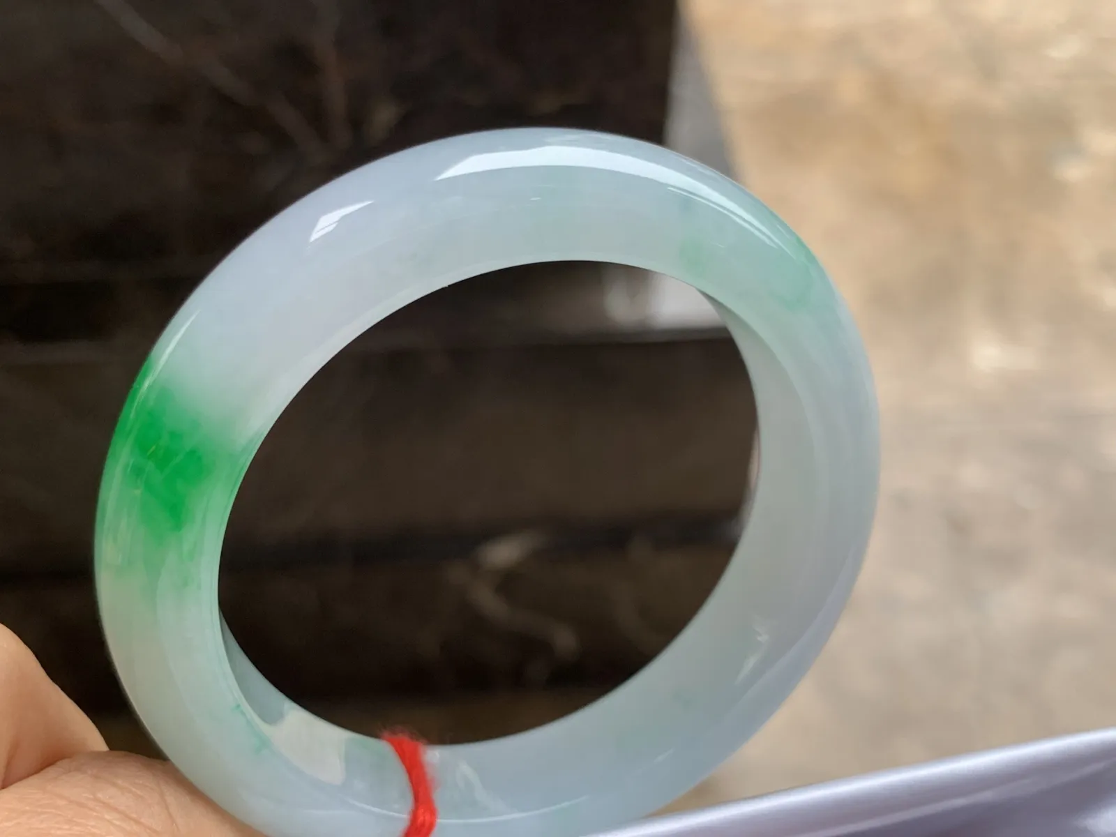 57-13-9.7mm
带色手镯 有种有色 色阳