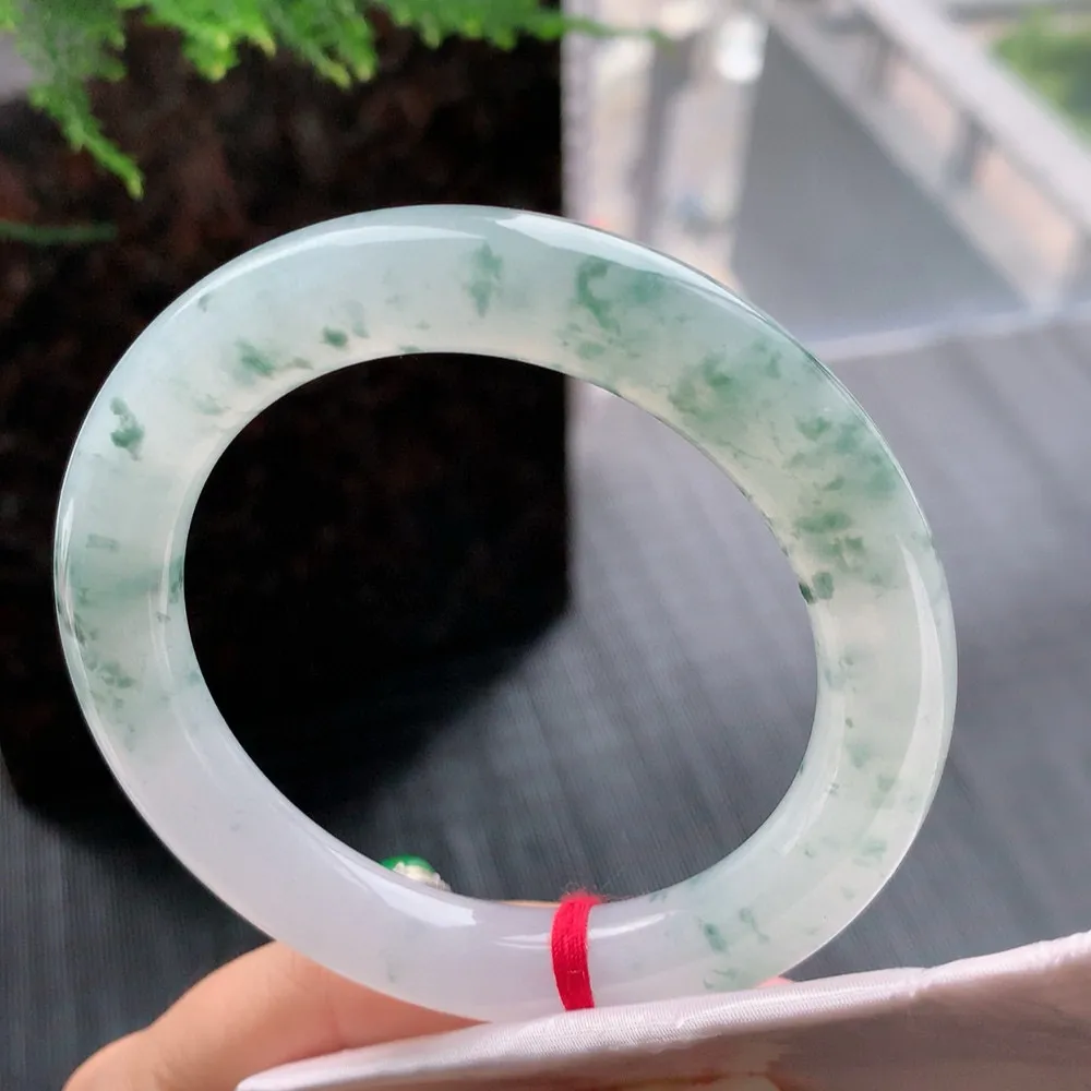 圆条高冰飘花 无瑕 尺寸:56.1/10.4 花美 种水好