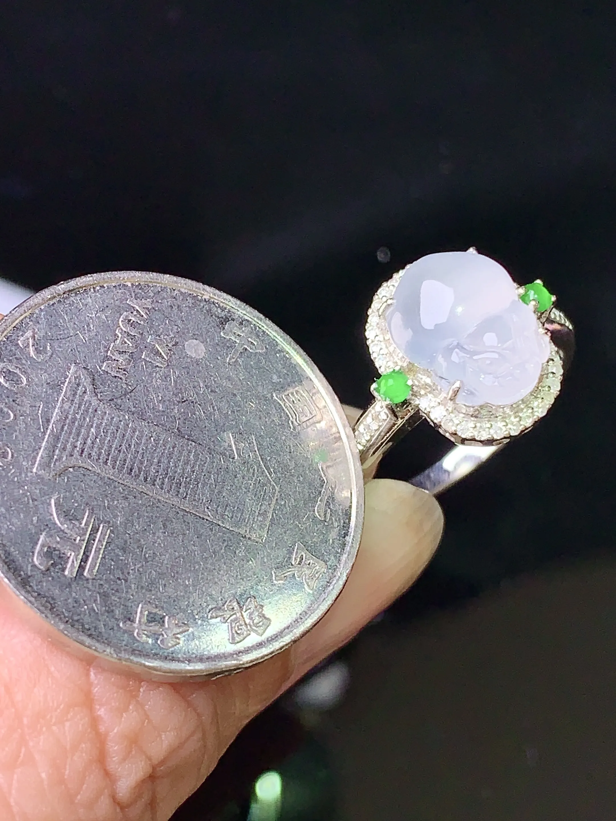 18k金钻镶嵌冰种貔貅戒指 玉质细腻 水润亮眼 圈口14 整体尺寸12.8*12.8*7.5