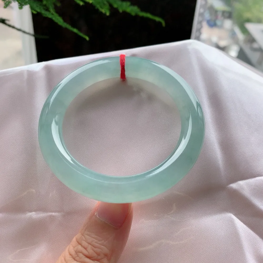 圆条高冰绿 无瑕 尺寸:51.9/9.2/9.9 种色兼备