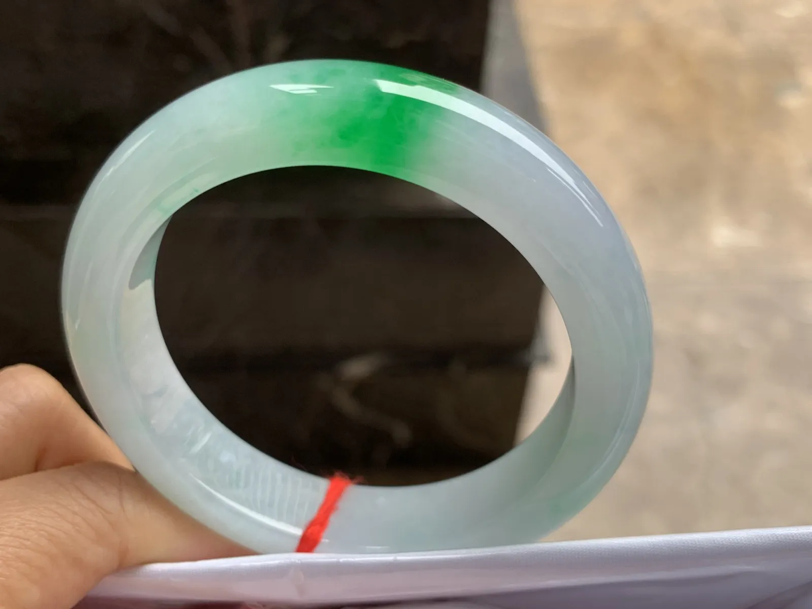 57-13-9.7mm
带色手镯 有种有色 色阳