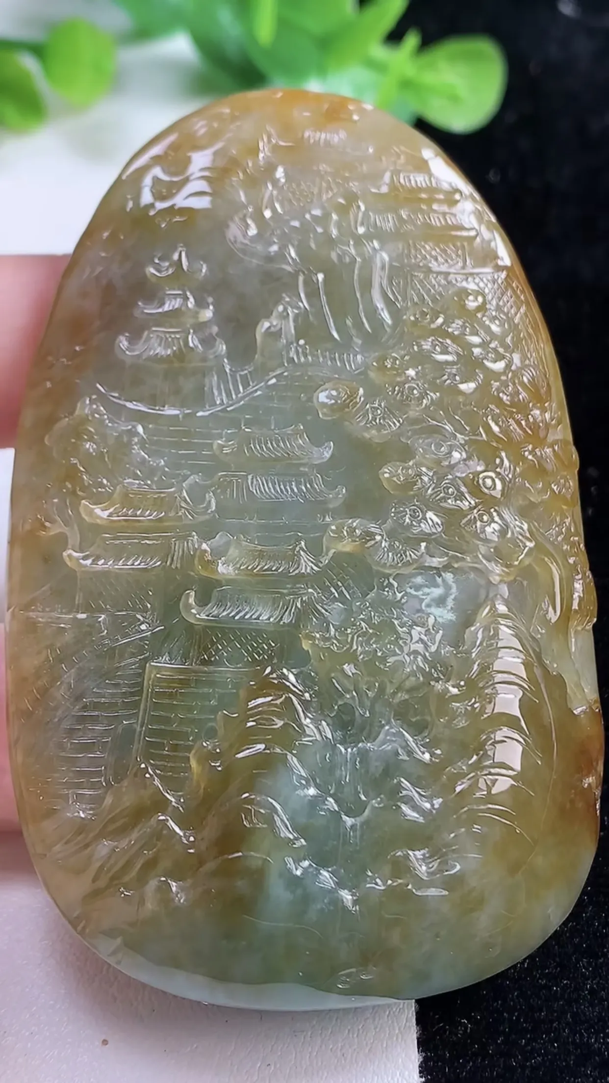 缅甸天然翡翠a货 老坑料起胶冰润 双彩黄翡意境山水牌吊坠，尺寸744-48-12.5mm  y 78