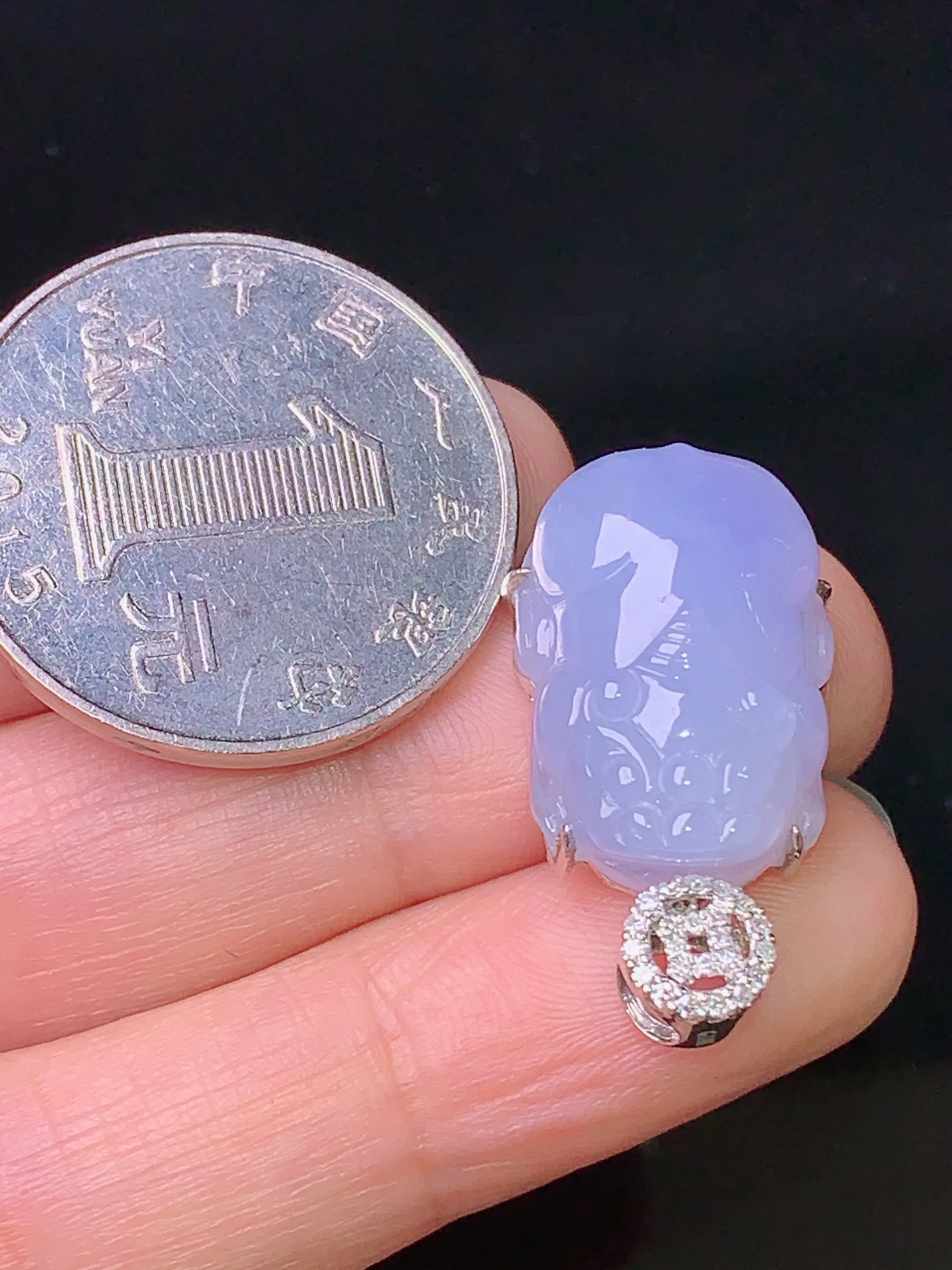 18k金钻镶嵌紫罗兰貔貅吊坠 玉质细腻 水润亮眼 整体尺寸25.5*13.5*8.8
