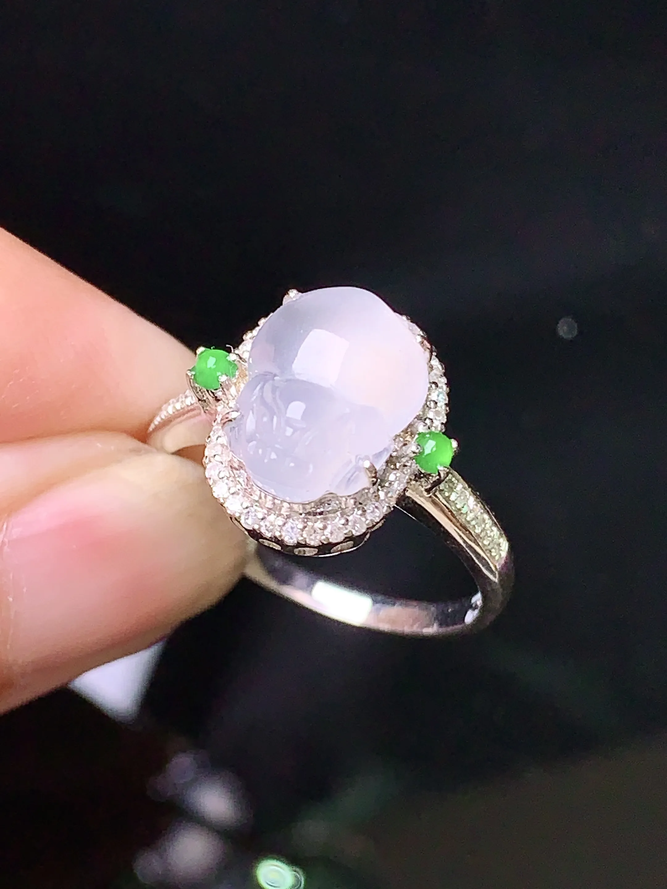 18k金钻镶嵌冰种貔貅戒指 玉质细腻 水润亮眼 圈口14 整体尺寸12.8*12.8*7.5