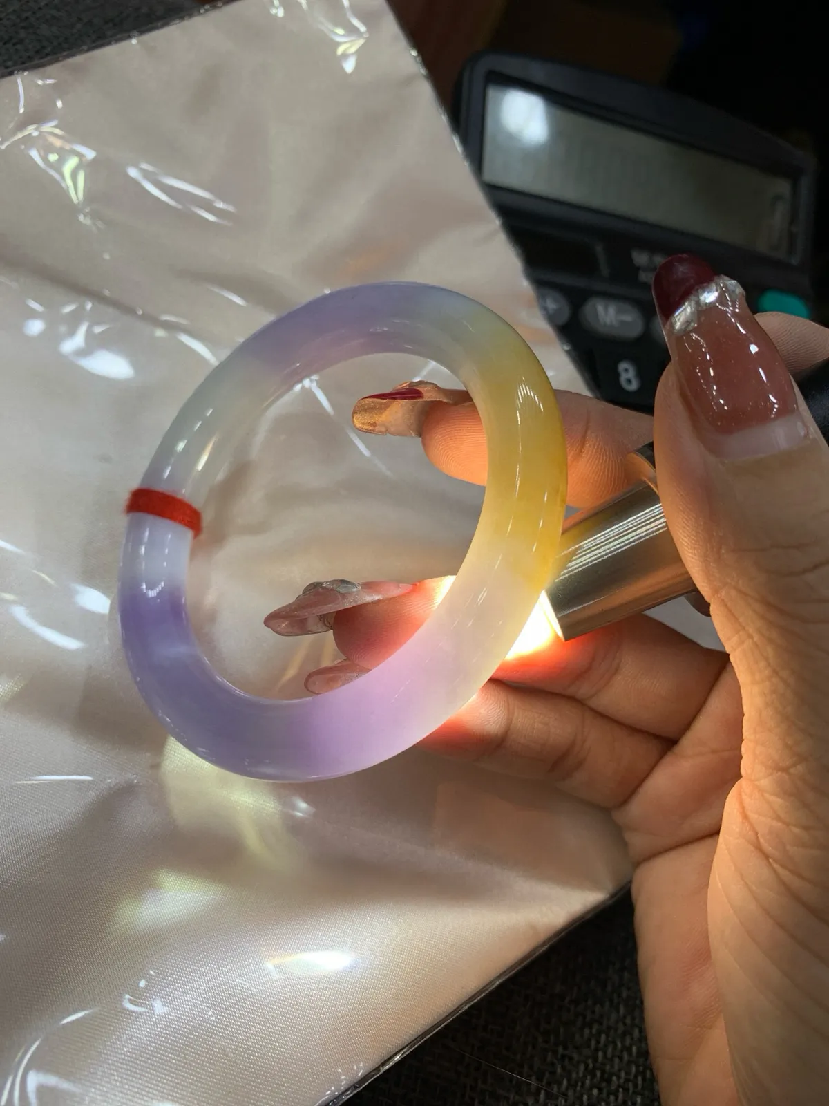 推荐【55.7圈黄加紫福禄圆条】55.7-10.3-10.4，打灯棉絮，细纹，底妆水润细腻，难得一见黄紫双彩福禄特色镯，一眼万年，如命定之约，携富贵之韵，在腕，心安，未来可期