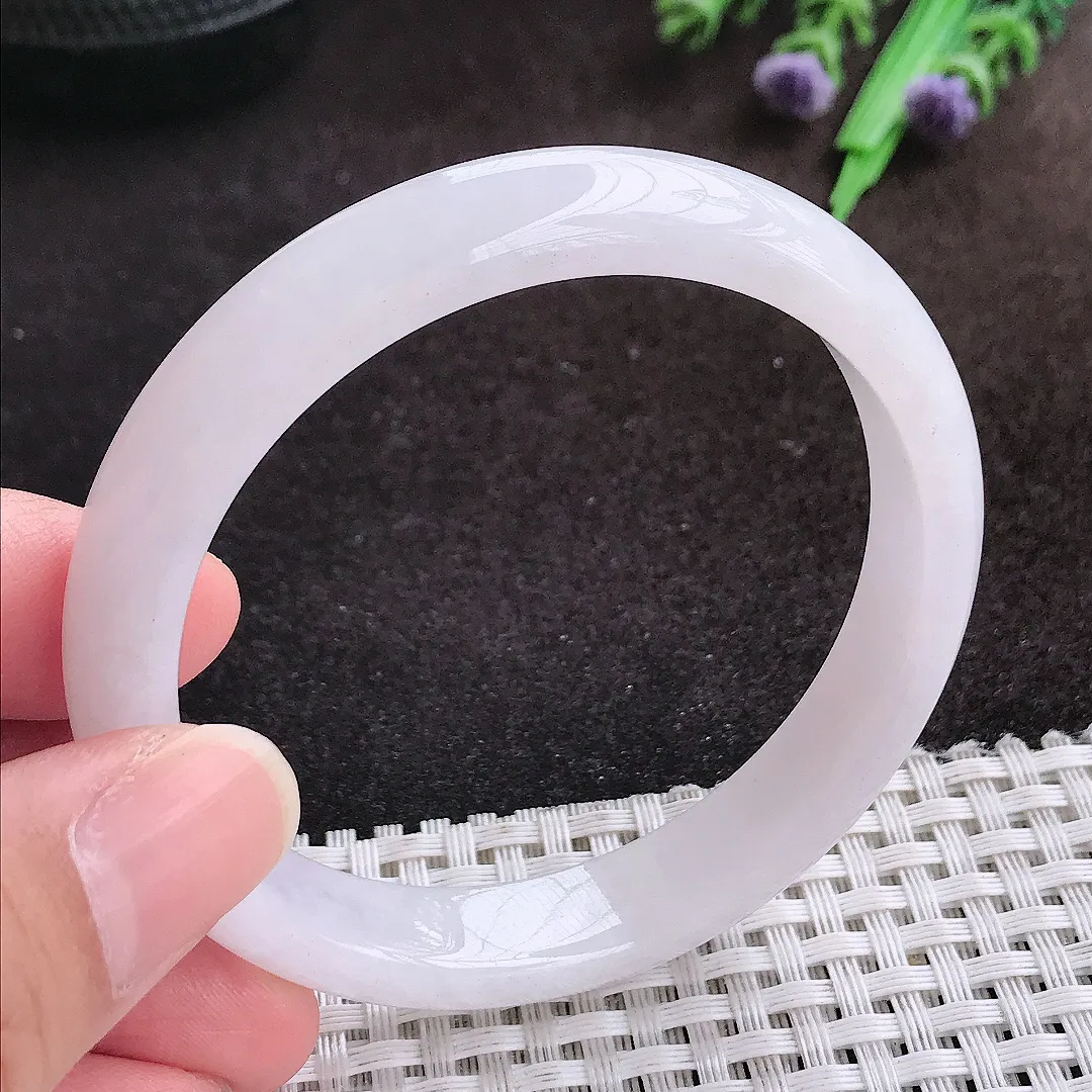 自然光55.8/11/6.6老坑秀气温润白净手镯宽边翡翠玉镯手环
