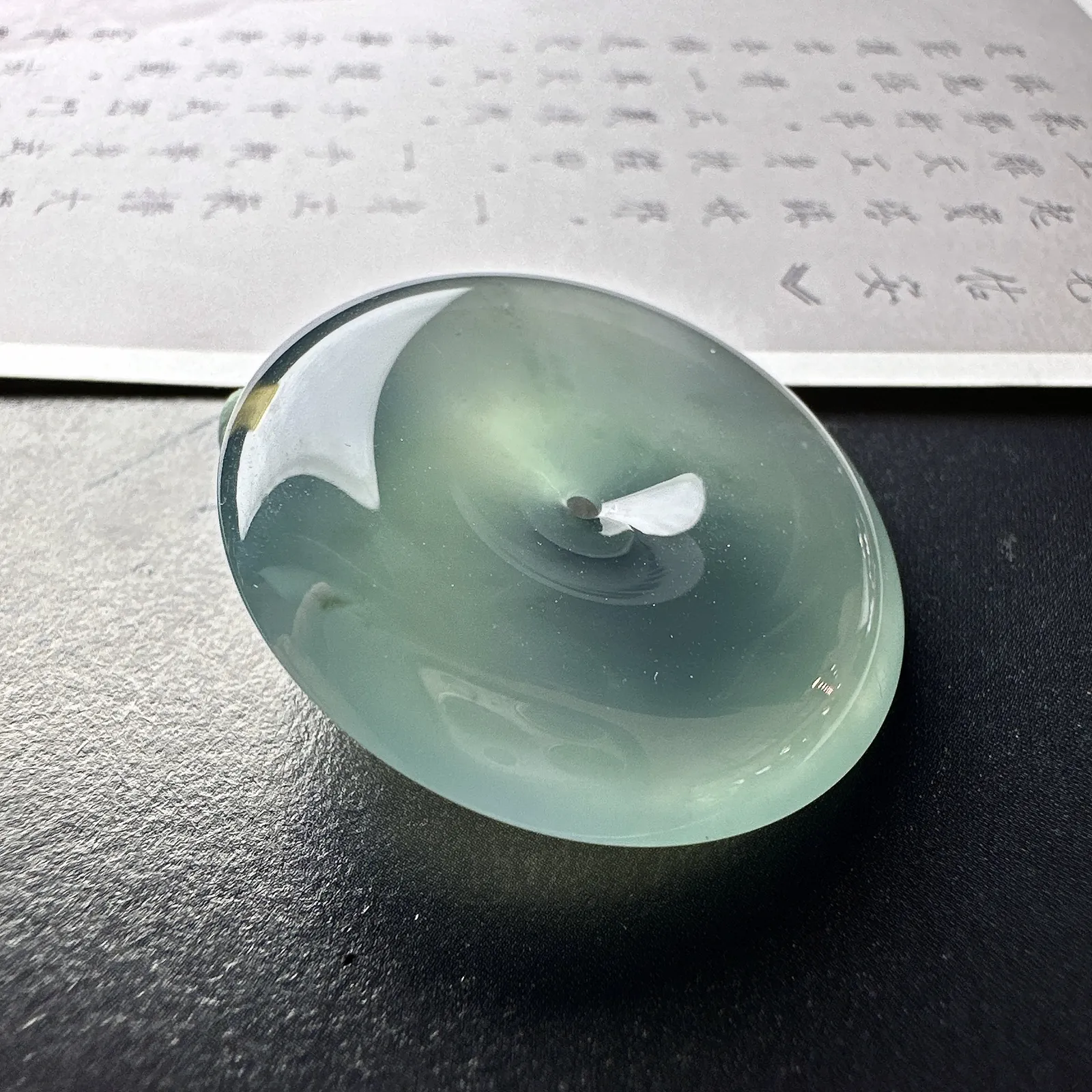 【冰种飘花平安大扣】老坑雪花棉，质地细腻，品质很好，冰感十足，胶感明显，收藏品质