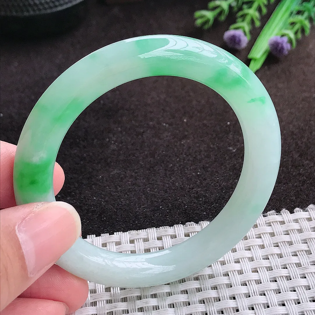 自然光51.5/8.5/9.5小圈口老坑精美冰润飘阳绿圆条手镯翡翠玉镯手环