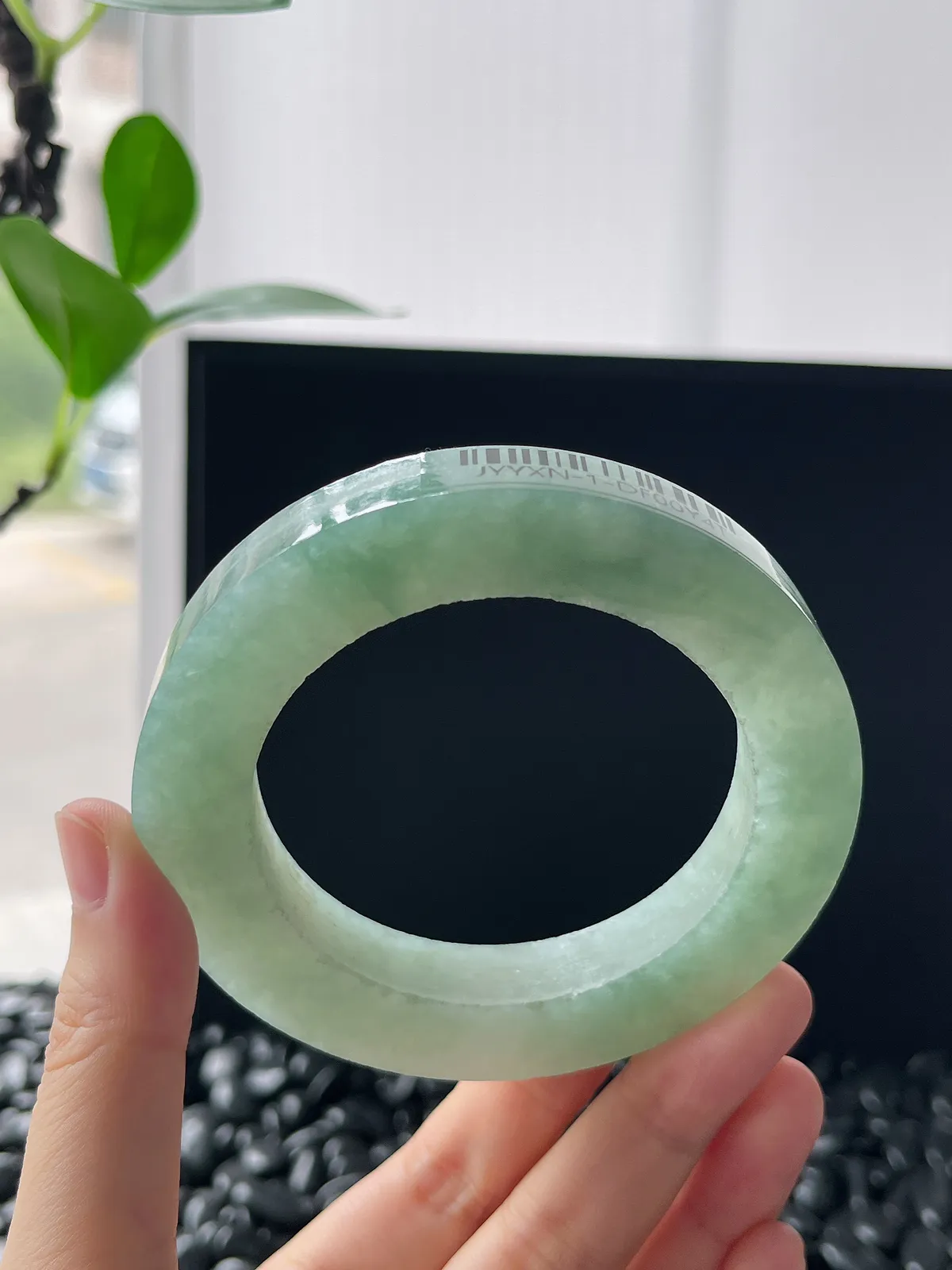 翡翠毛坯，⭕️正圈最大做64，圆条最大做60；最小做55.4