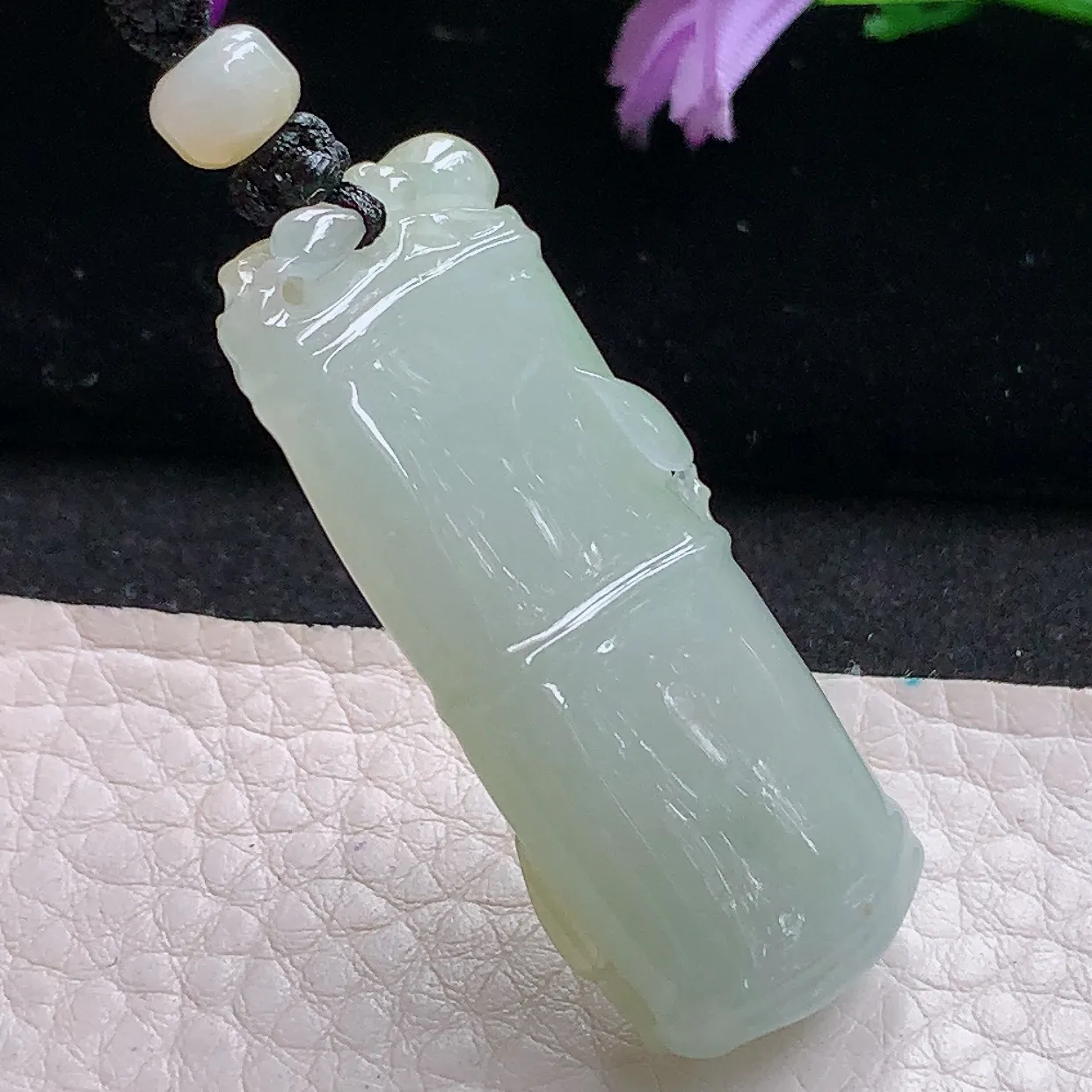 yl自然光43.7*18.3*9天然缅甸翡翠冰黄节节高 竹节玉吊坠 玉挂件