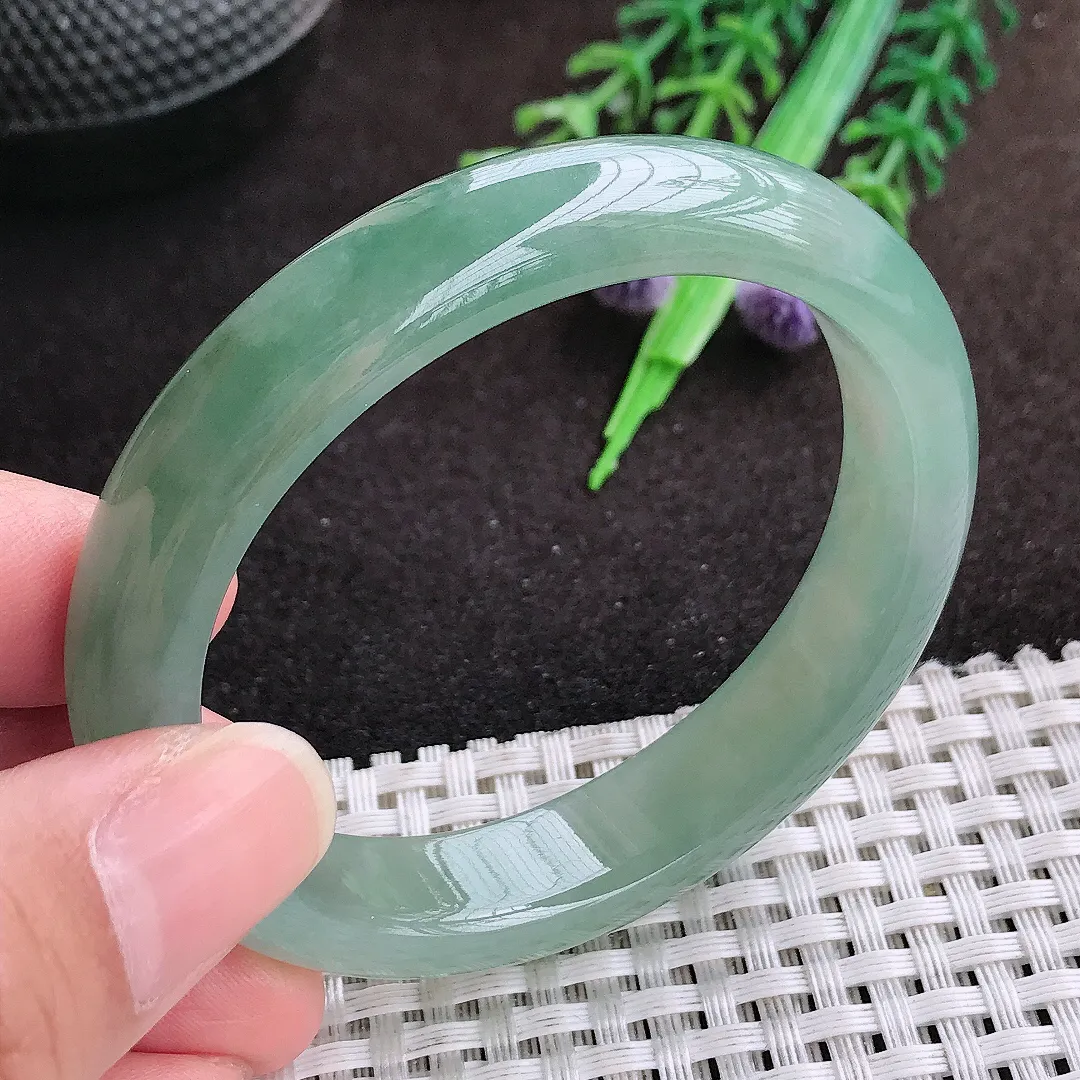 自然光53.5/48/12/7.5老坑冰润起胶油绿贵妃手镯宽边翡翠玉镯手环