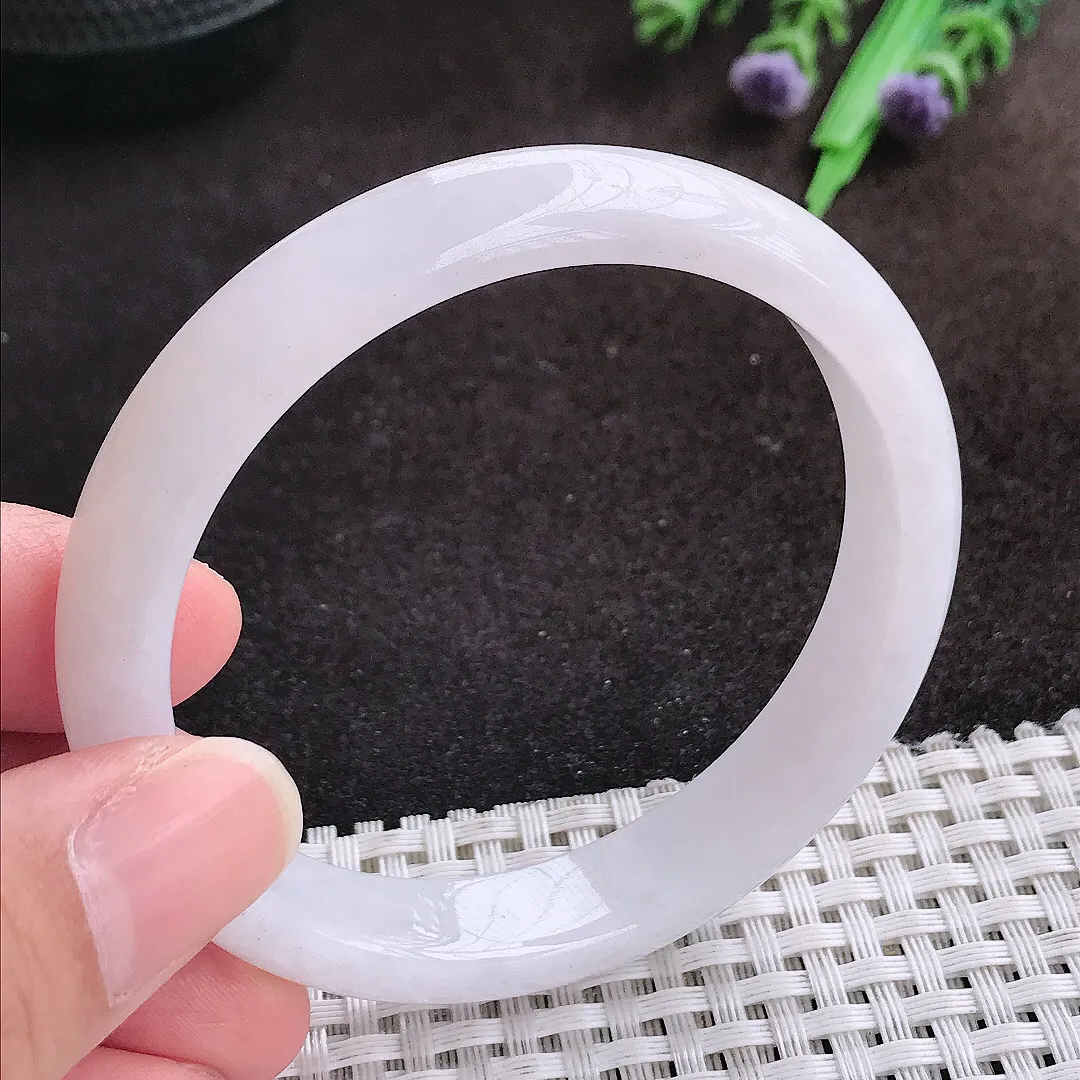 自然光55.8/11/6.6老坑秀气温润白净手镯宽边翡翠玉镯手环