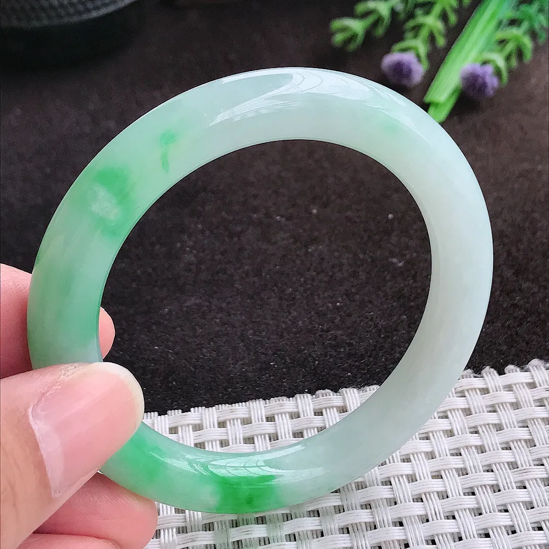 自然光51.5/8.5/9.5小圈口老坑精美冰润飘阳绿圆条手镯翡翠玉镯手环