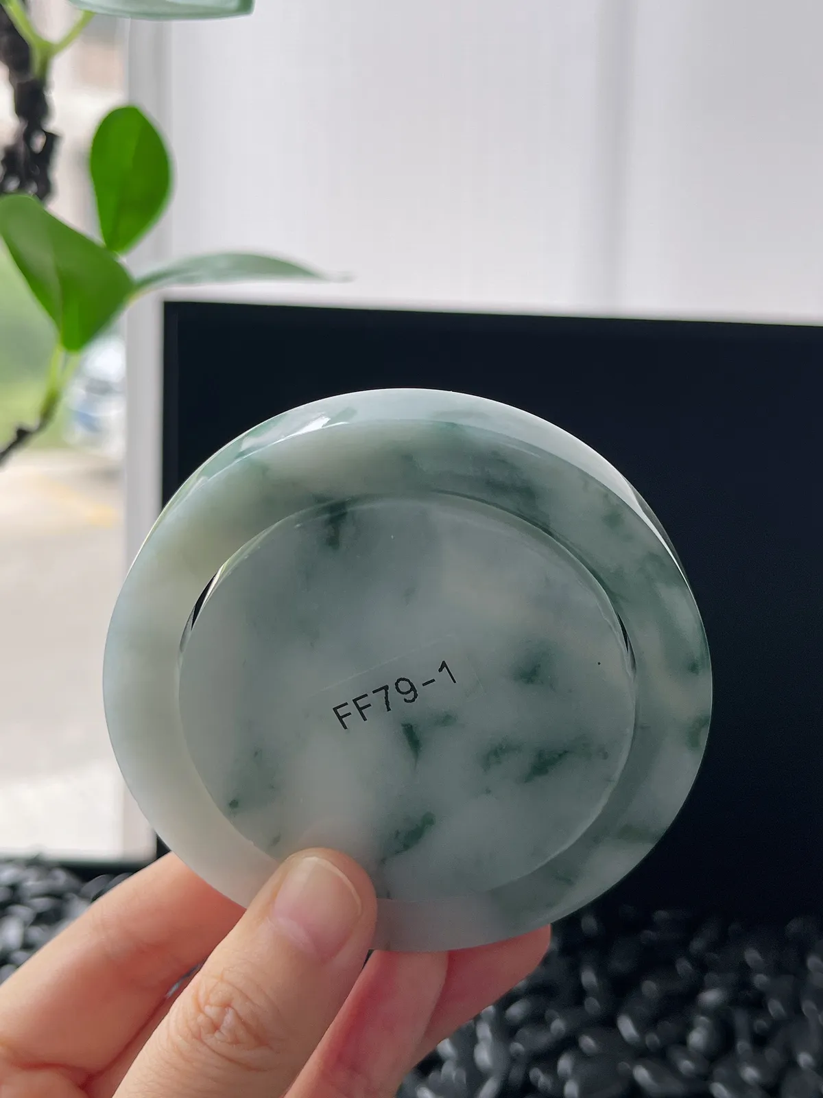 翡翠镯饼，⭕️正圈最大做58，最小做57