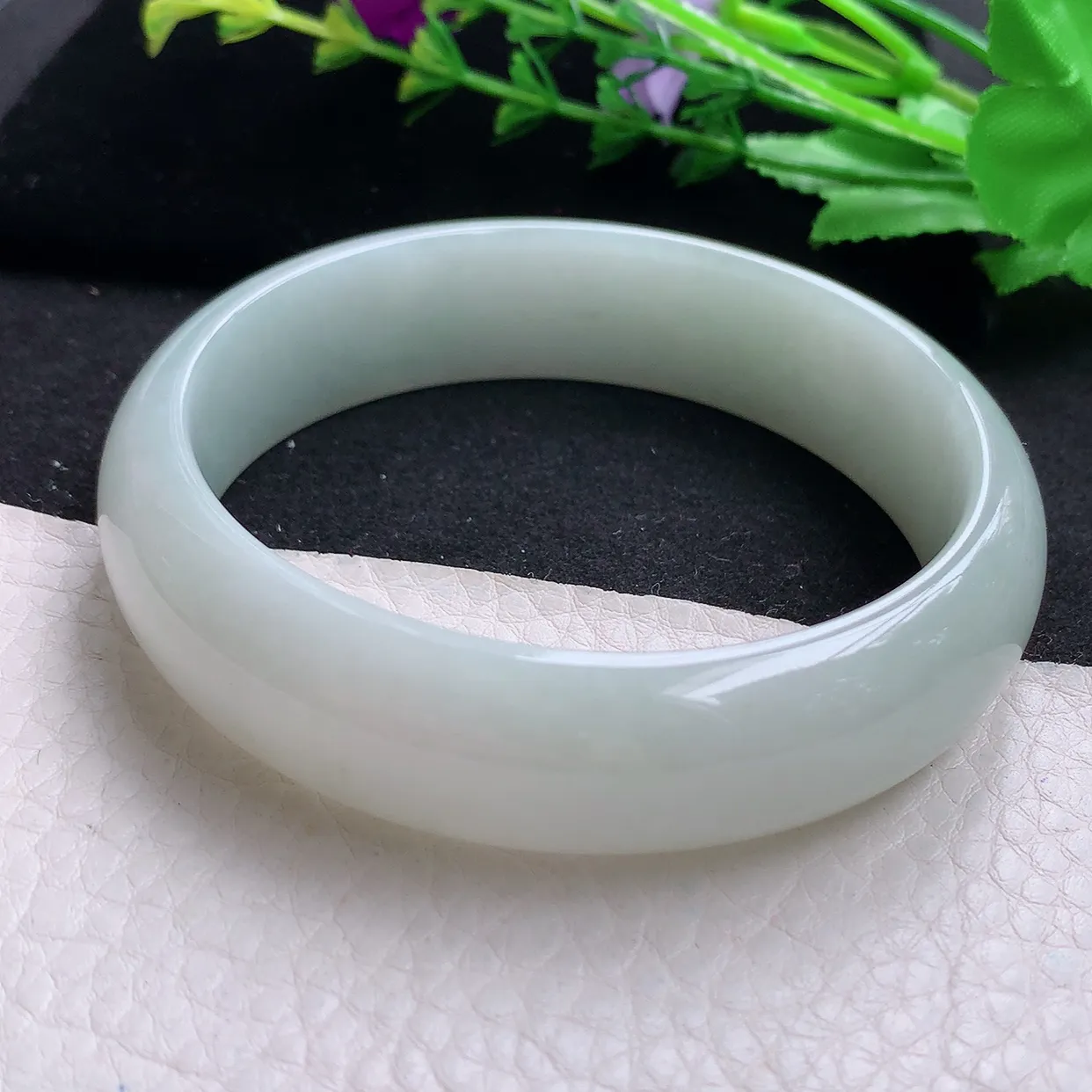 jx大圈口62.5*17*7.6轮胎镯 天然缅甸翡翠白月光大气宽边玉手镯 玉手环