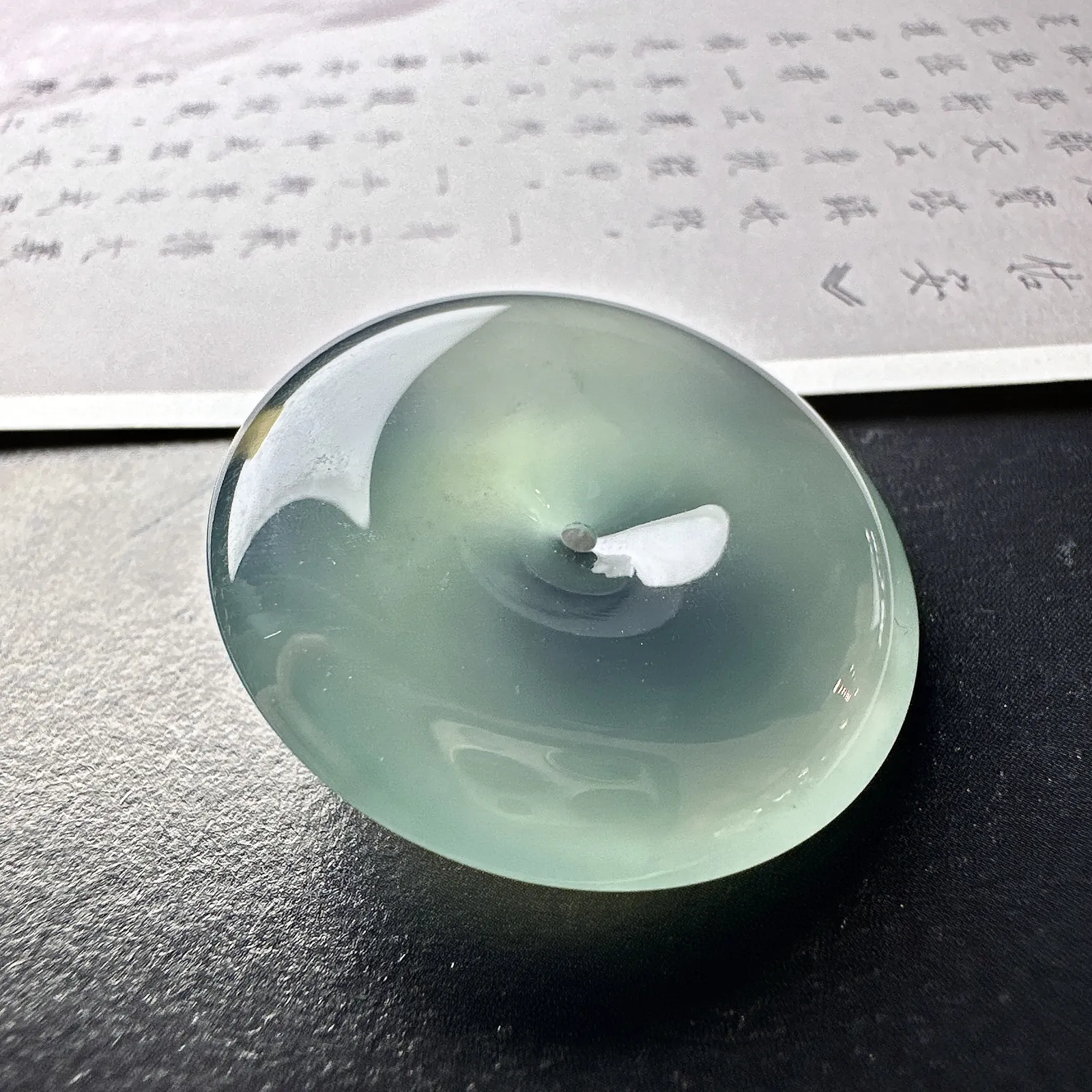 【冰种飘花平安大扣】老坑雪花棉，质地细腻，品质很好，冰感十足，胶感明显，收藏品质
