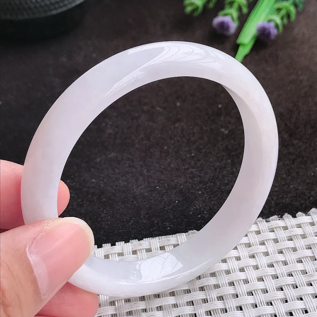 自然光55.8/11/6.6老坑秀气温润白净手镯宽边翡翠玉镯手环