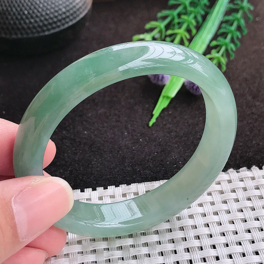 自然光53.5/48/12/7.5老坑冰润起胶油绿贵妃手镯宽边翡翠玉镯手环