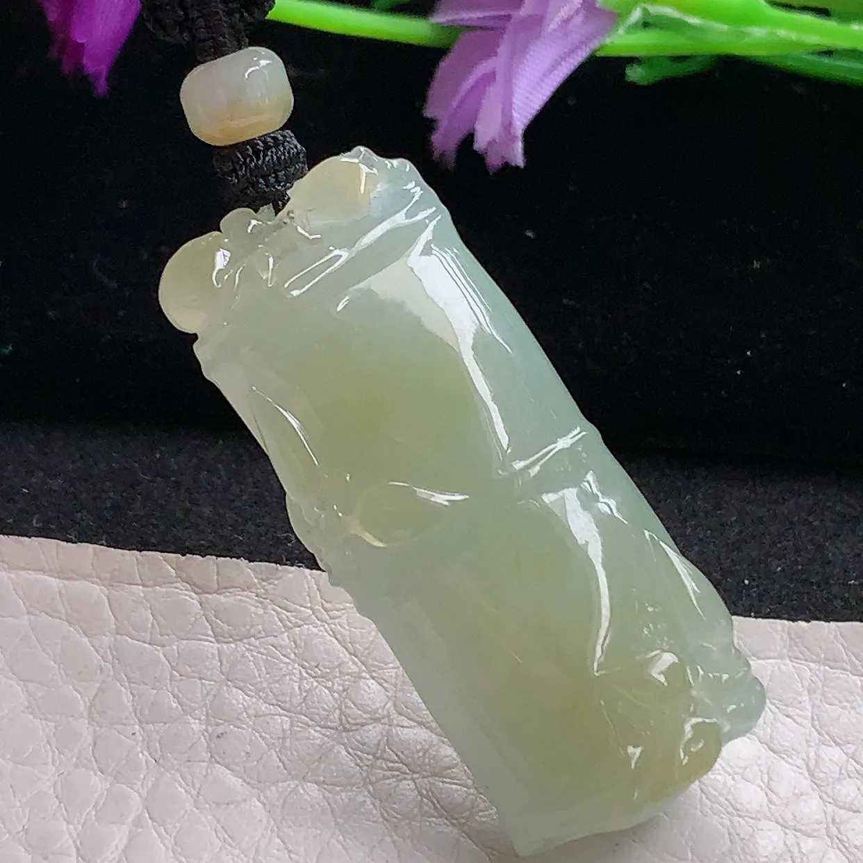 yl自然光43.7*18.3*9天然缅甸翡翠冰黄节节高 竹节玉吊坠 玉挂件